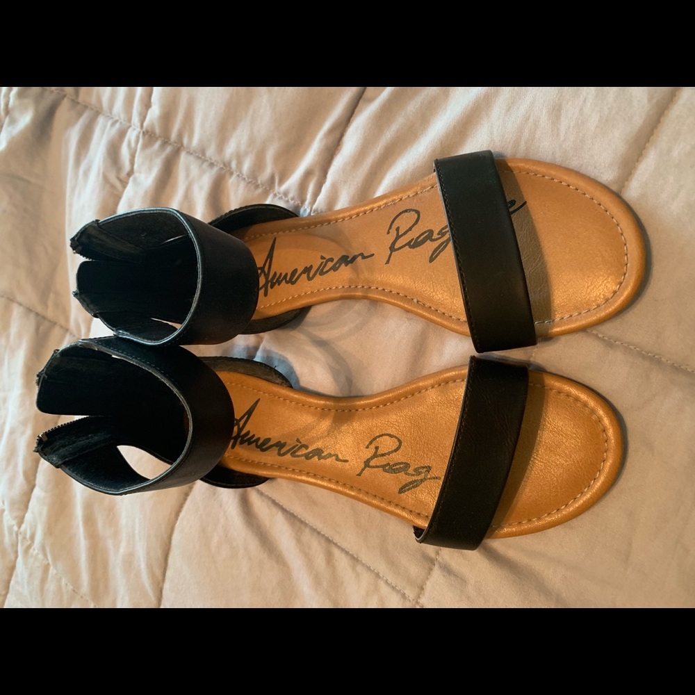 Cute Flat Sandals with Ankle Strap Size 7.5 EUC